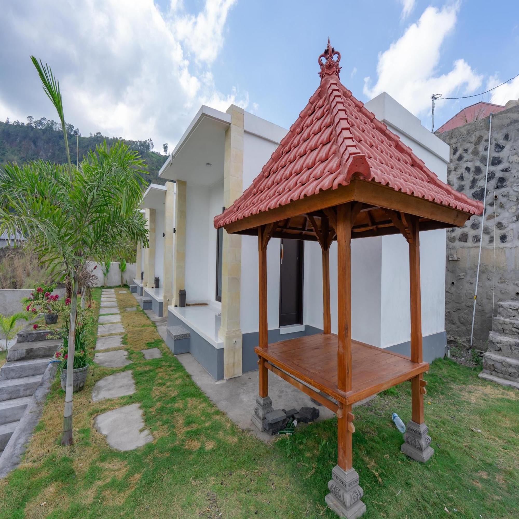 Batur Kencana Villa Mitra Reddoorz Baturaja  Ngoại thất bức ảnh