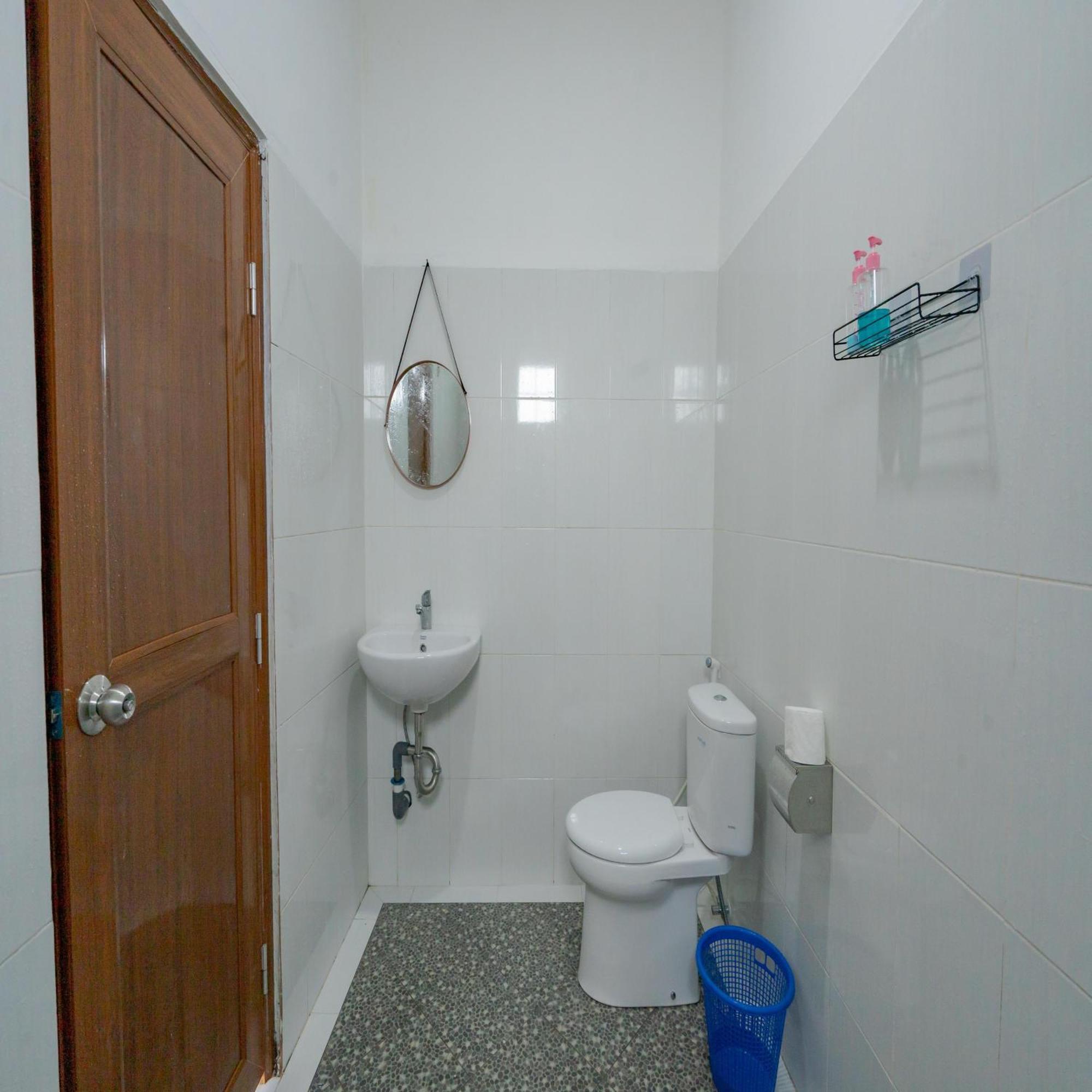 Batur Kencana Villa Mitra Reddoorz Baturaja  Ngoại thất bức ảnh