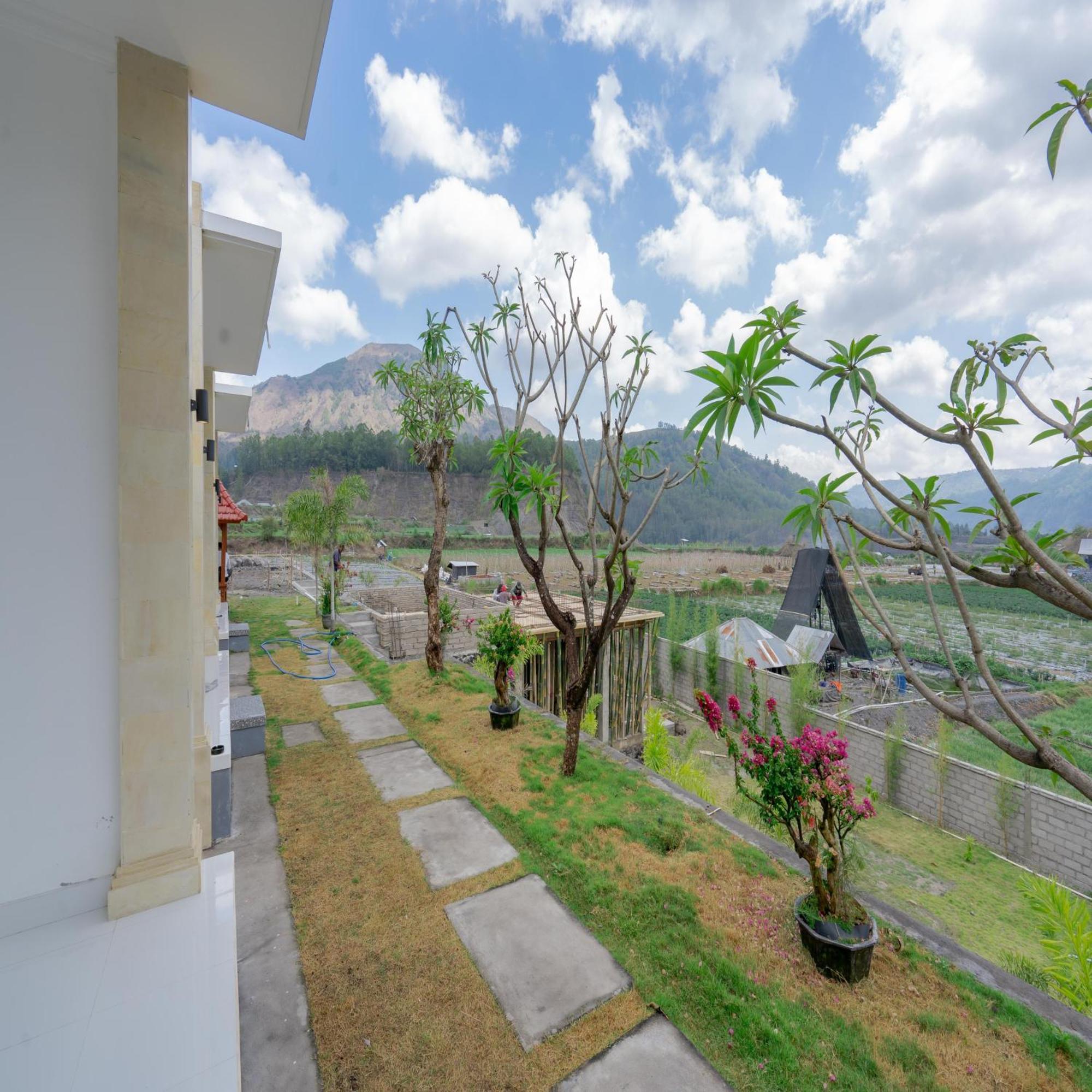 Batur Kencana Villa Mitra Reddoorz Baturaja  Ngoại thất bức ảnh